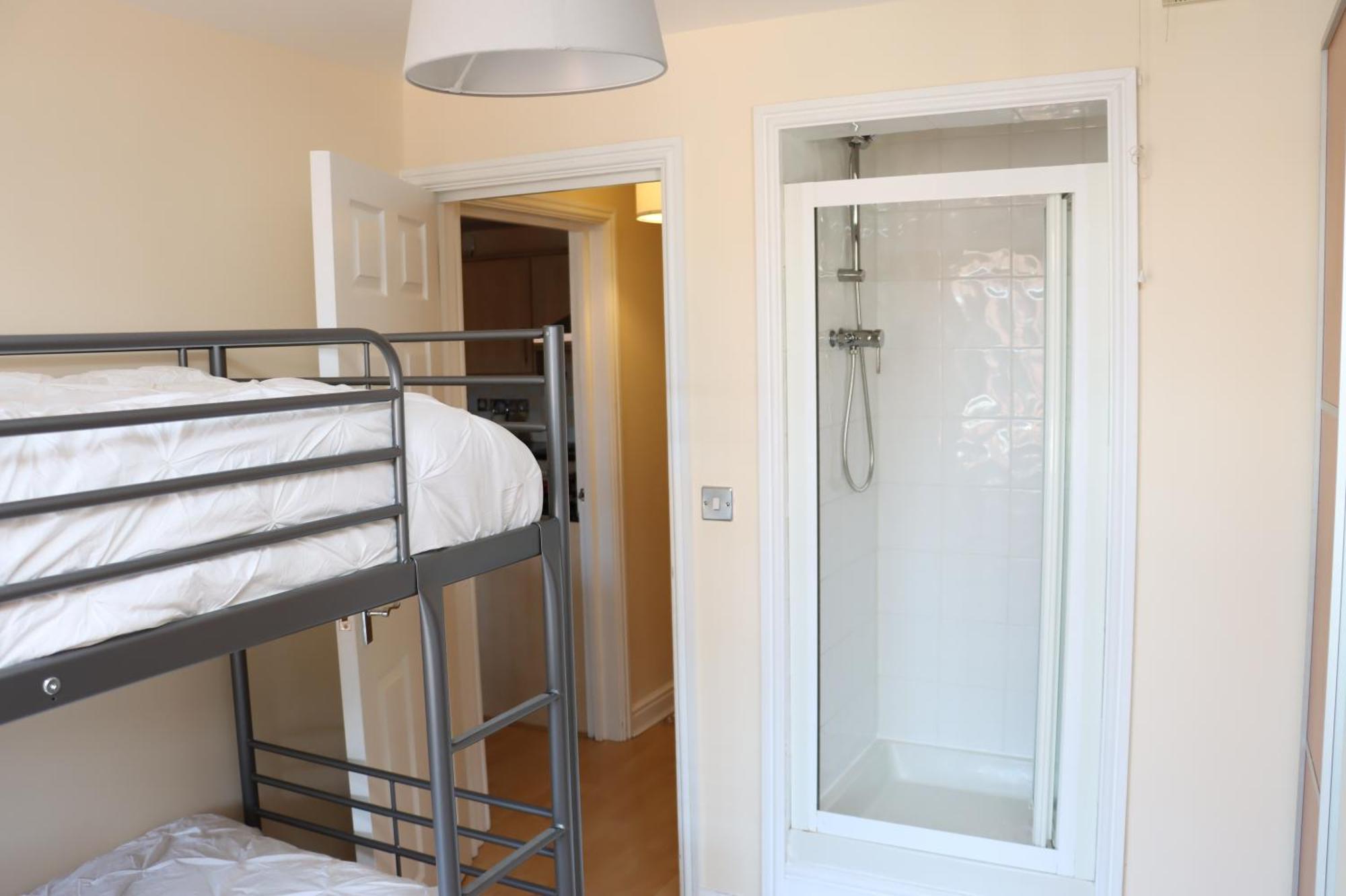 Scandinavian City Centre Apartment Вустер Экстерьер фото