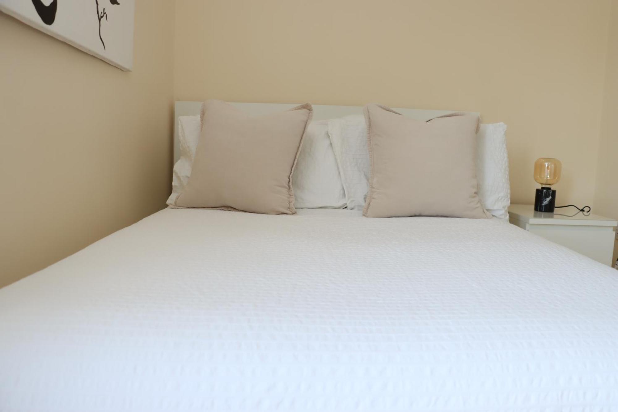 Scandinavian City Centre Apartment Вустер Экстерьер фото
